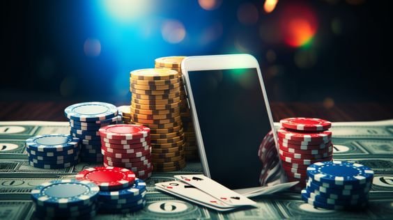 Fitur putaran bebas dengan peluang kemenangan tambahan Fitur putaran bebas Diamond Empire